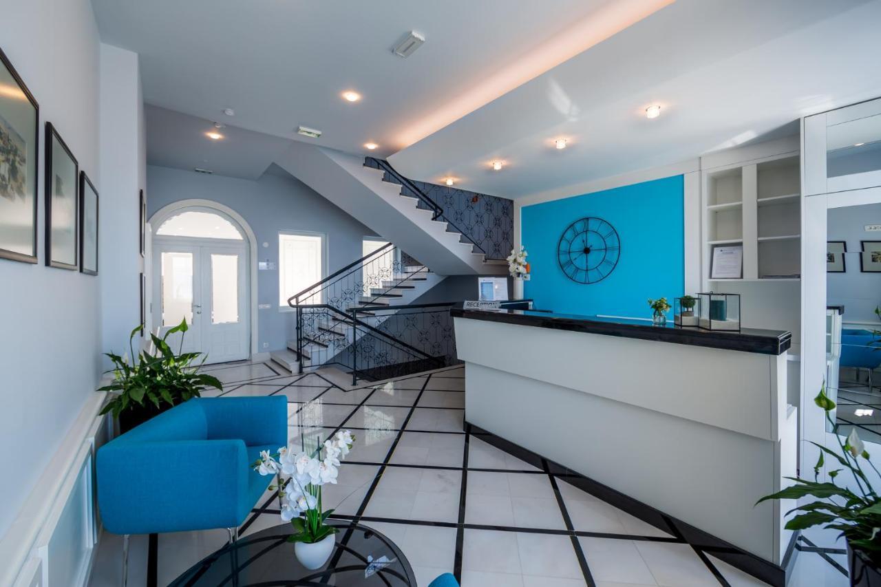 Hotel Domino Opatija Bagian luar foto
